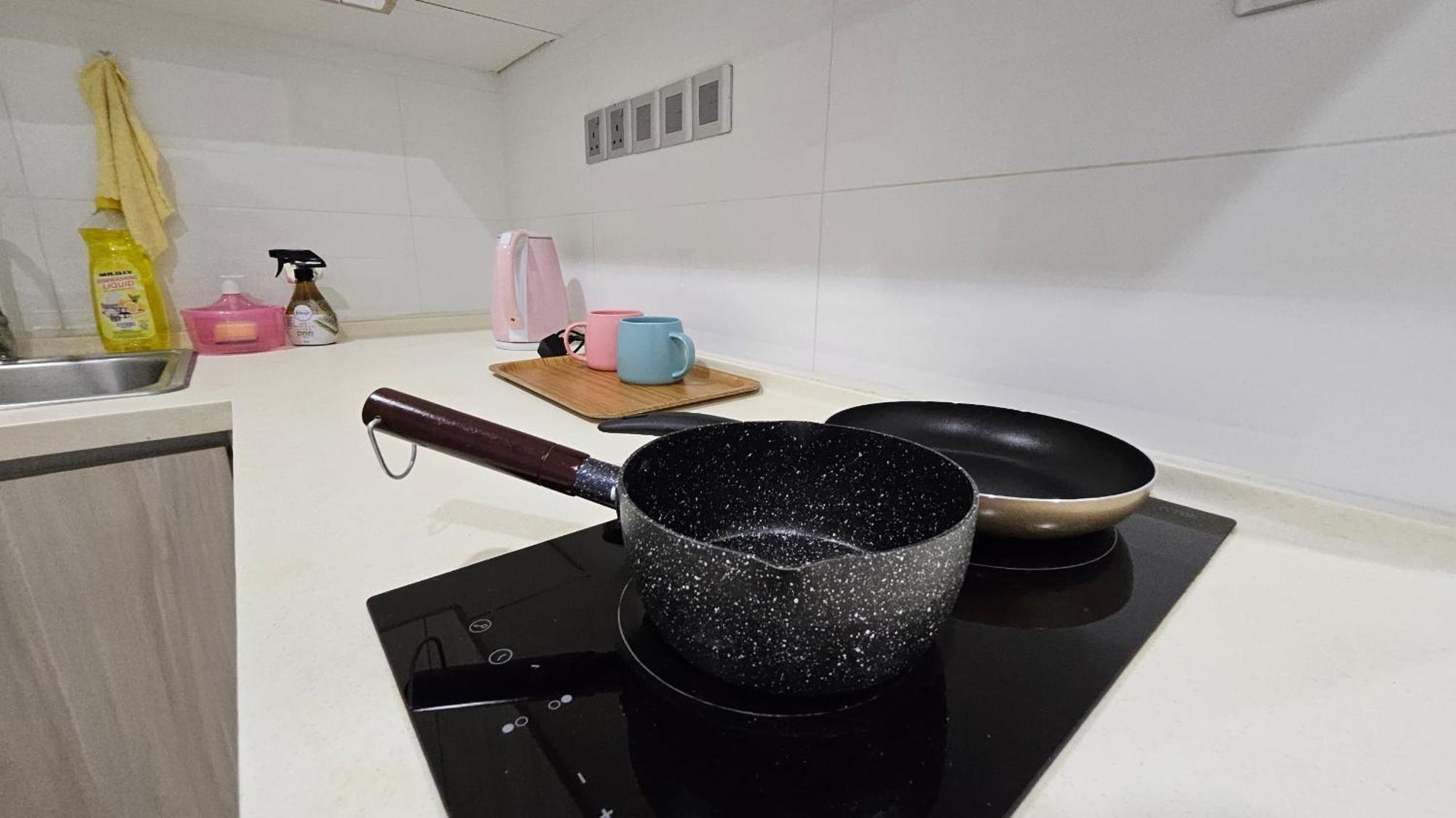 Paragon Suites Studios With Private Jacuzzi Near Ciq Rts Johor Bahru Buitenkant foto