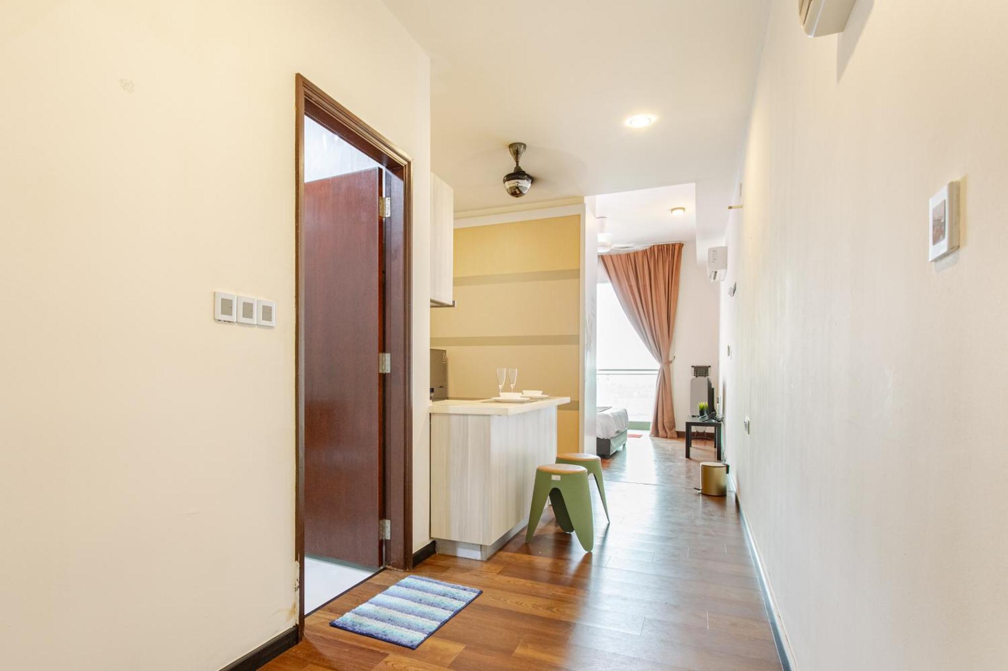 Paragon Suites Studios With Private Jacuzzi Near Ciq Rts Johor Bahru Buitenkant foto