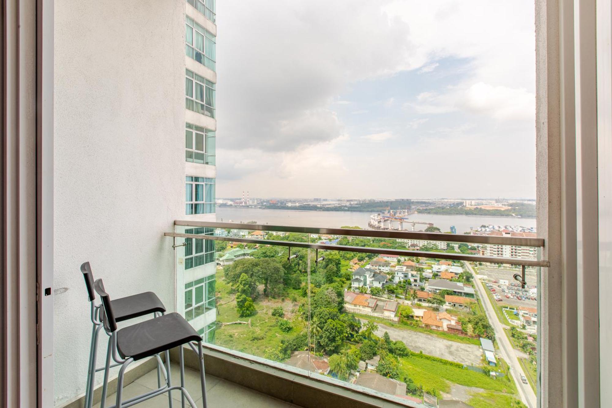 Paragon Suites Studios With Private Jacuzzi Near Ciq Rts Johor Bahru Buitenkant foto