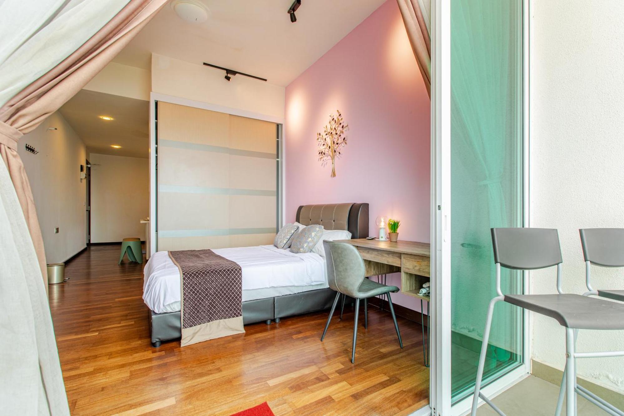Paragon Suites Studios With Private Jacuzzi Near Ciq Rts Johor Bahru Buitenkant foto