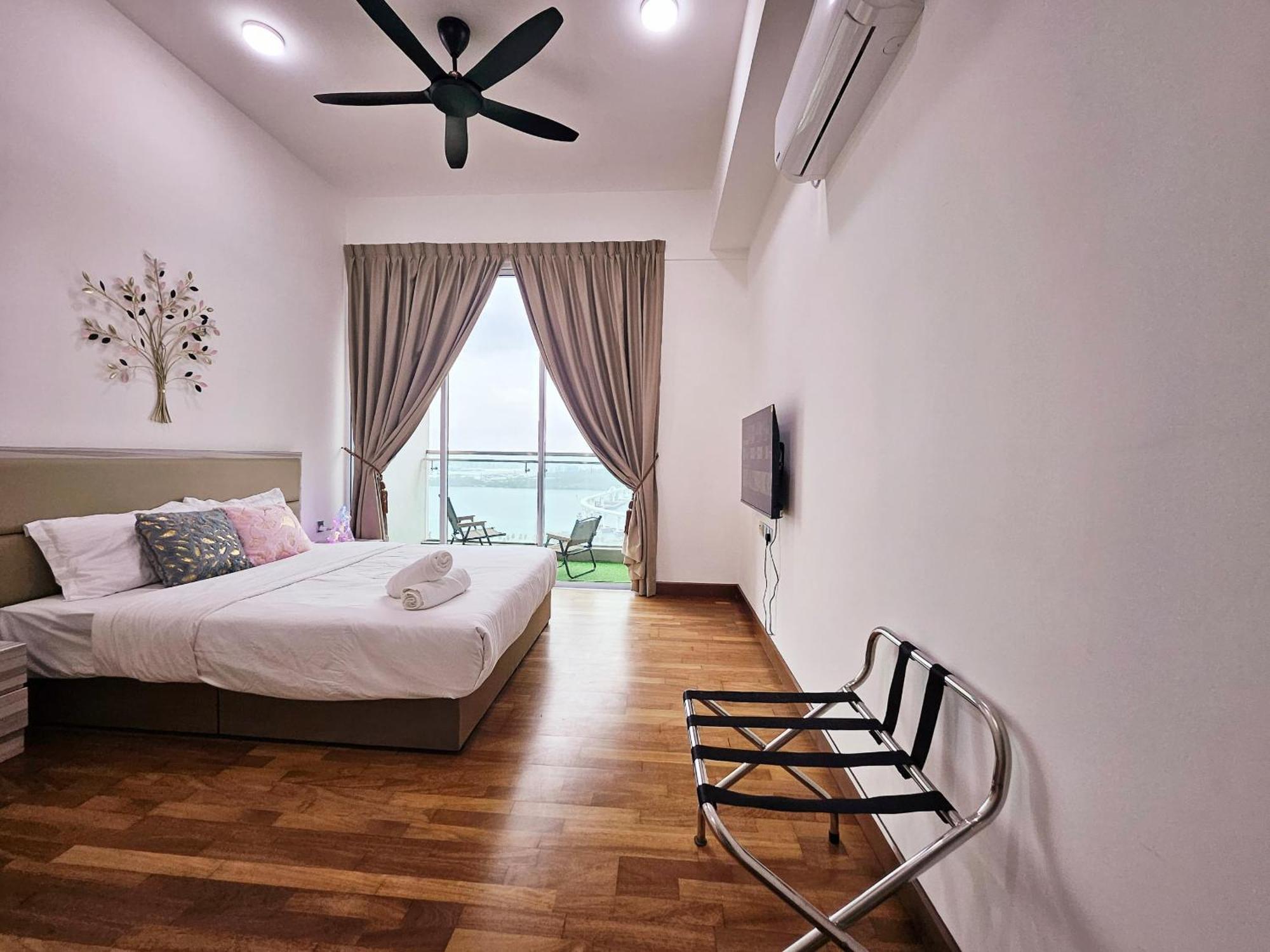 Paragon Suites Studios With Private Jacuzzi Near Ciq Rts Johor Bahru Buitenkant foto