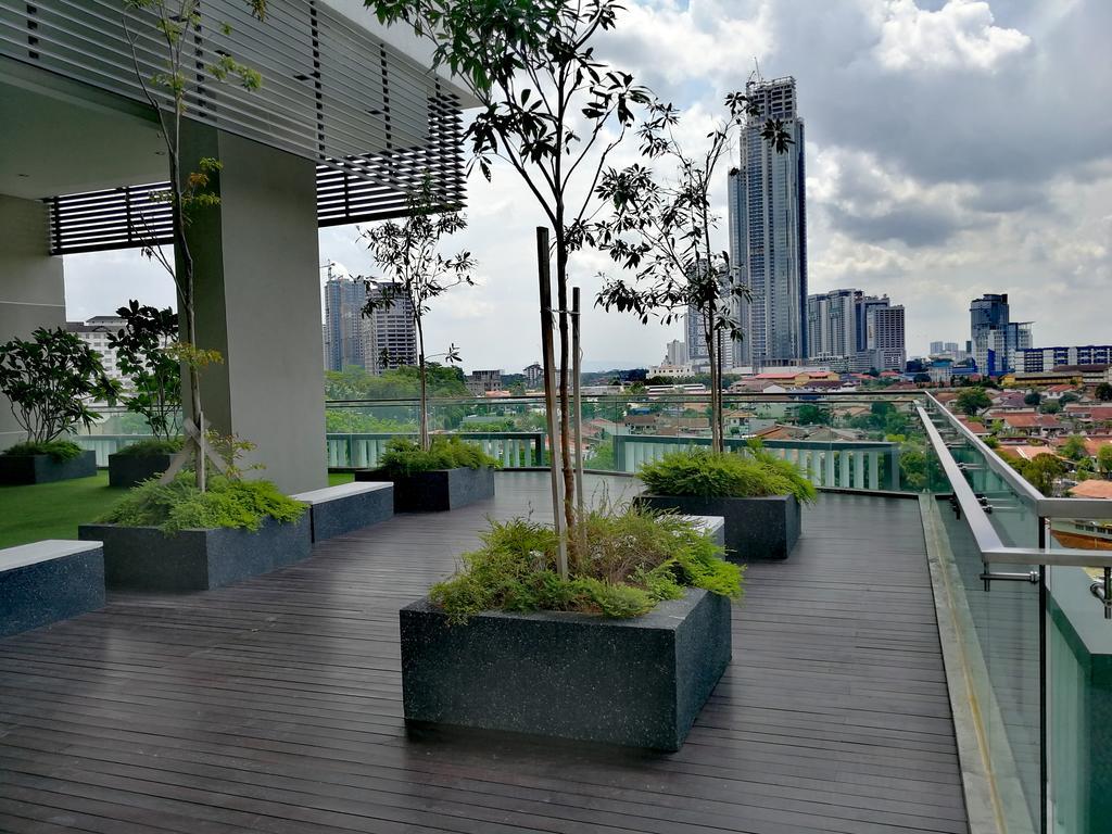 Paragon Suites Studios With Private Jacuzzi Near Ciq Rts Johor Bahru Buitenkant foto