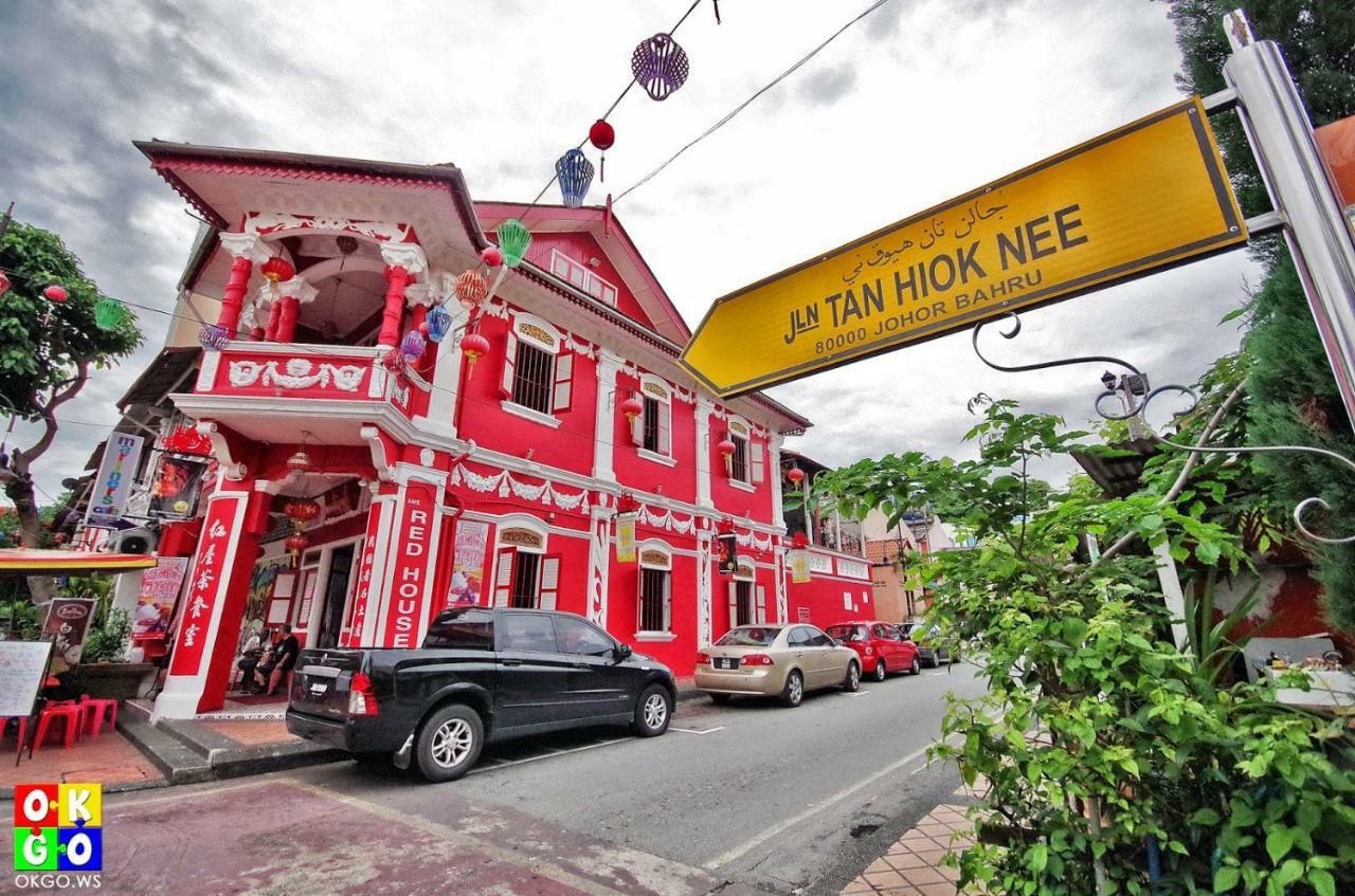 Paragon Suites Studios With Private Jacuzzi Near Ciq Rts Johor Bahru Buitenkant foto